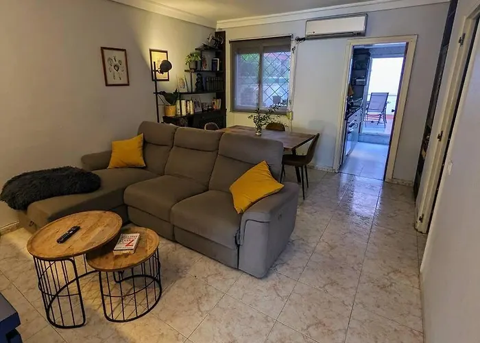 Appartement à 2 Chambres à Coucher