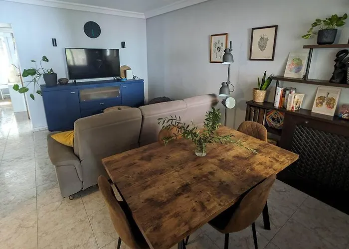 Appartement à 2 Chambres à Coucher